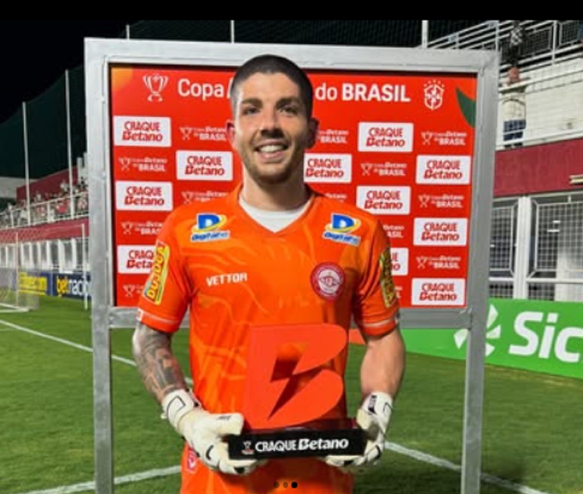 Tombense perde os dois principais jogadores de 2026 no espaço de uma semana