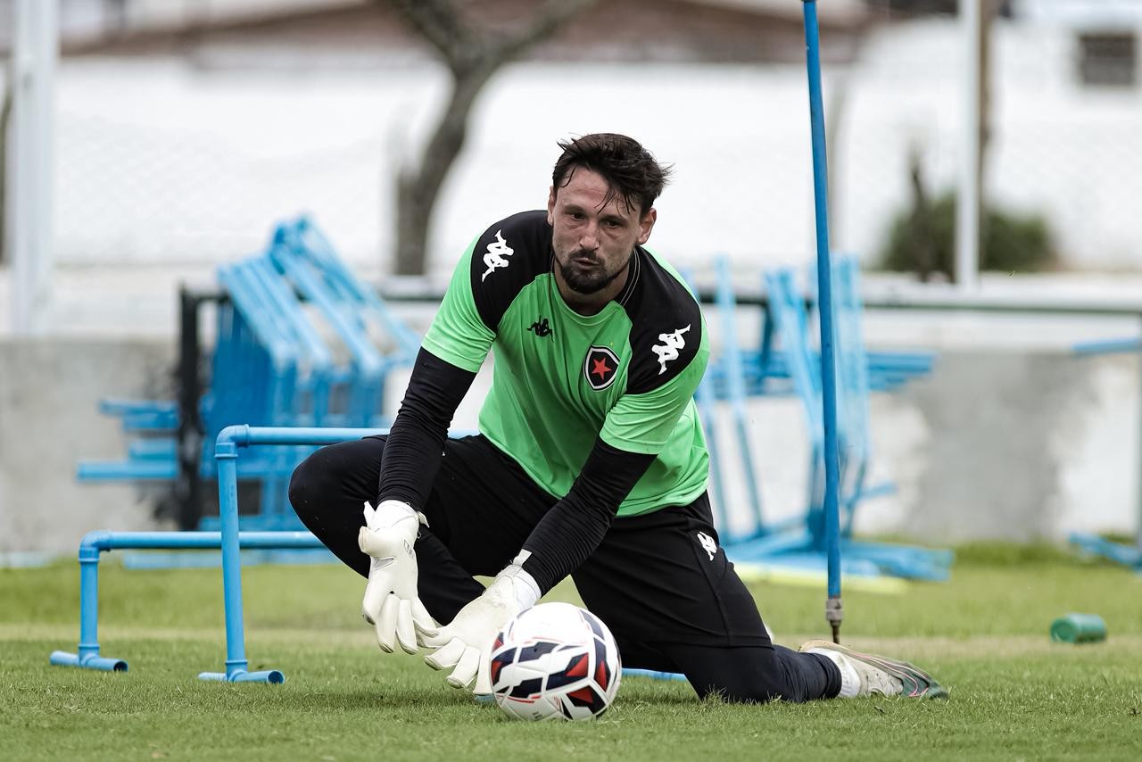 Sem muito espaço no Botafogo–PB, Michael Fracaro e Breyner Camilo são emprestados