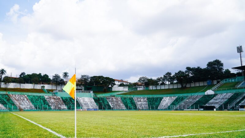 Laranja Mecânica x Paraná Clube: onde assistir ao vivo, horário e escalações