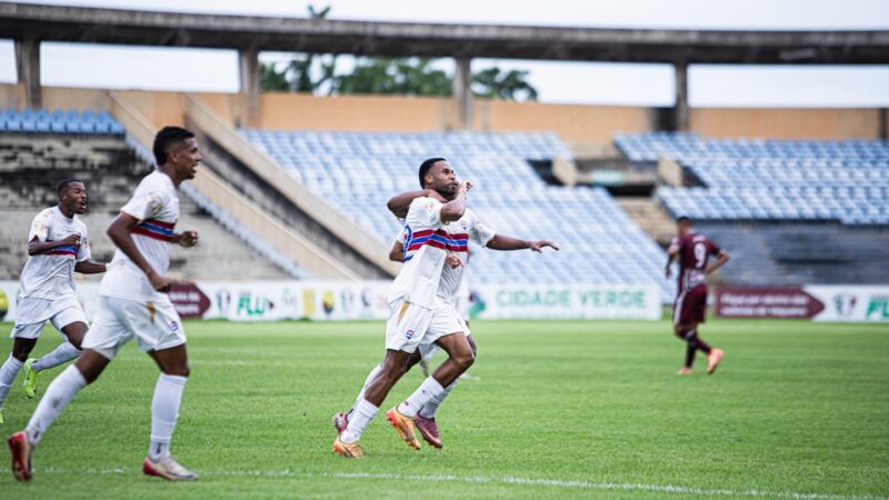 Williams, do Piauí, relata dores e permanência em campo na vitória sobre Flu-PI: “Estava sentindo ali”