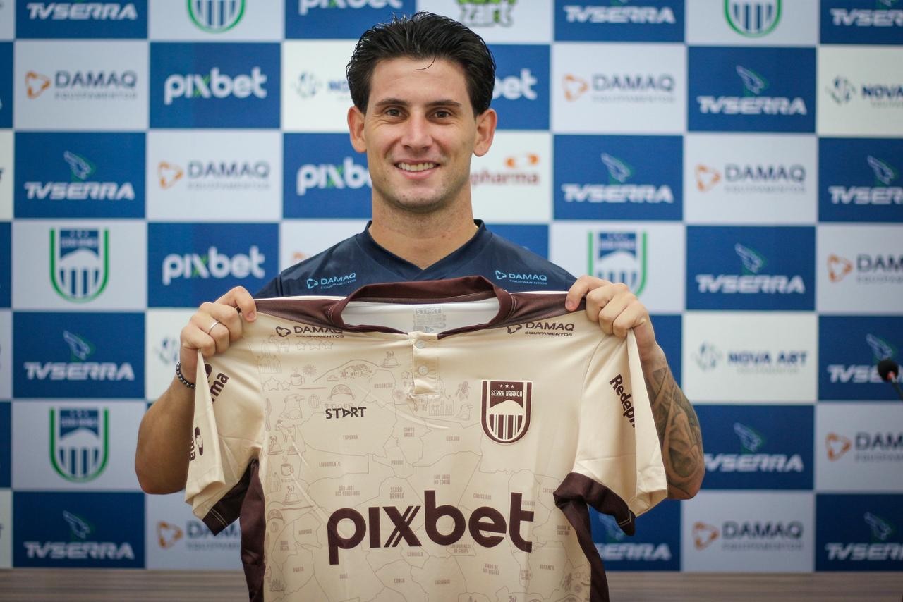 Serra Branca confirma contratação do meia Rafinha para a Série D