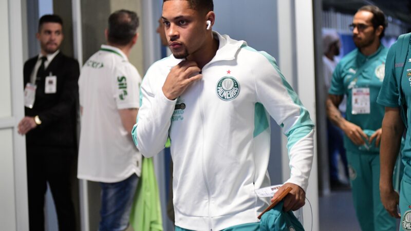 Ancelotti explica por que não cogitou convocar Vitor Roque, do Palmeiras, para a Seleção