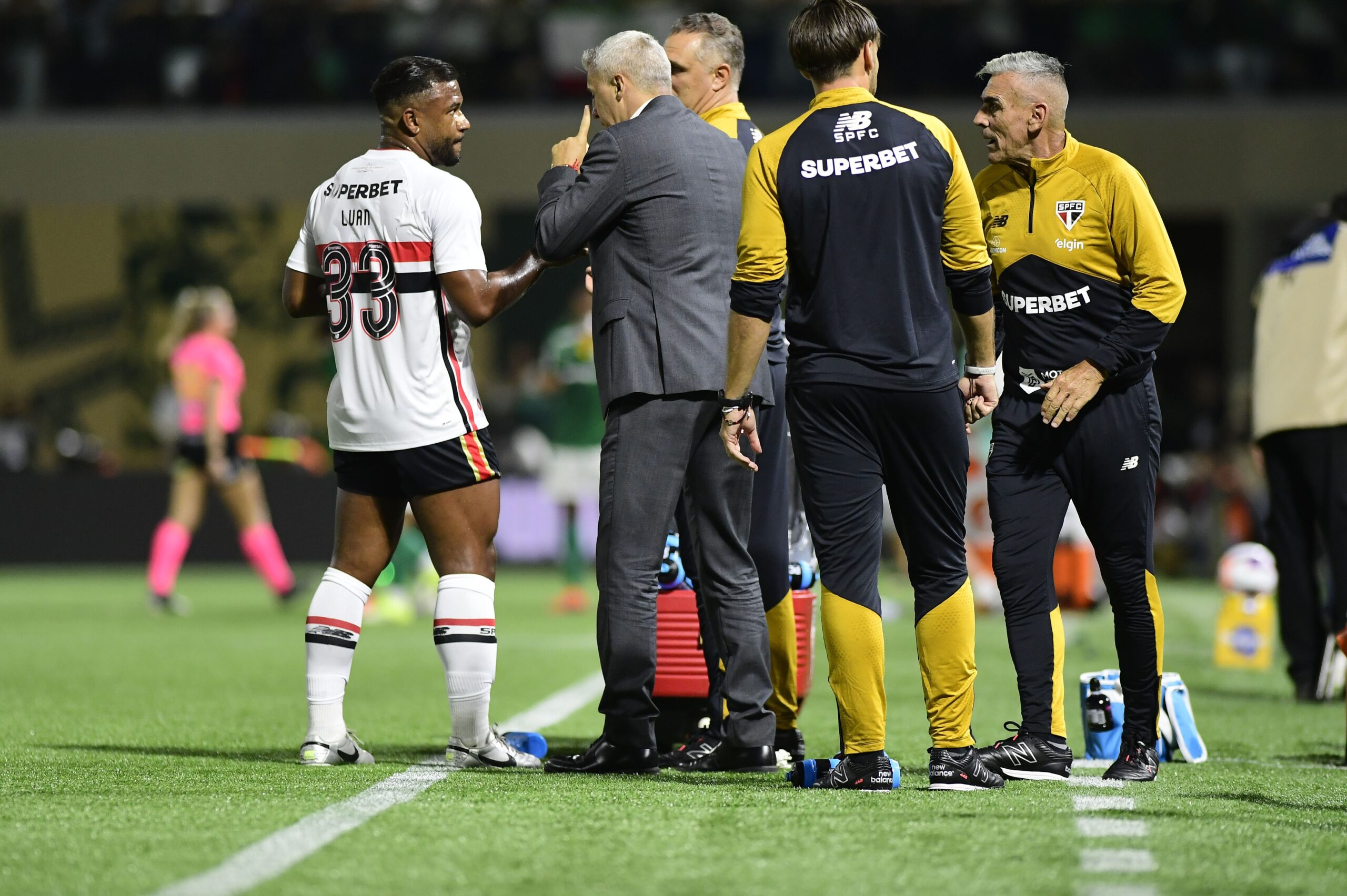 Crespo vive cenário oposto ao da primeira passagem pelo São Paulo e amplia jejum contra Abel