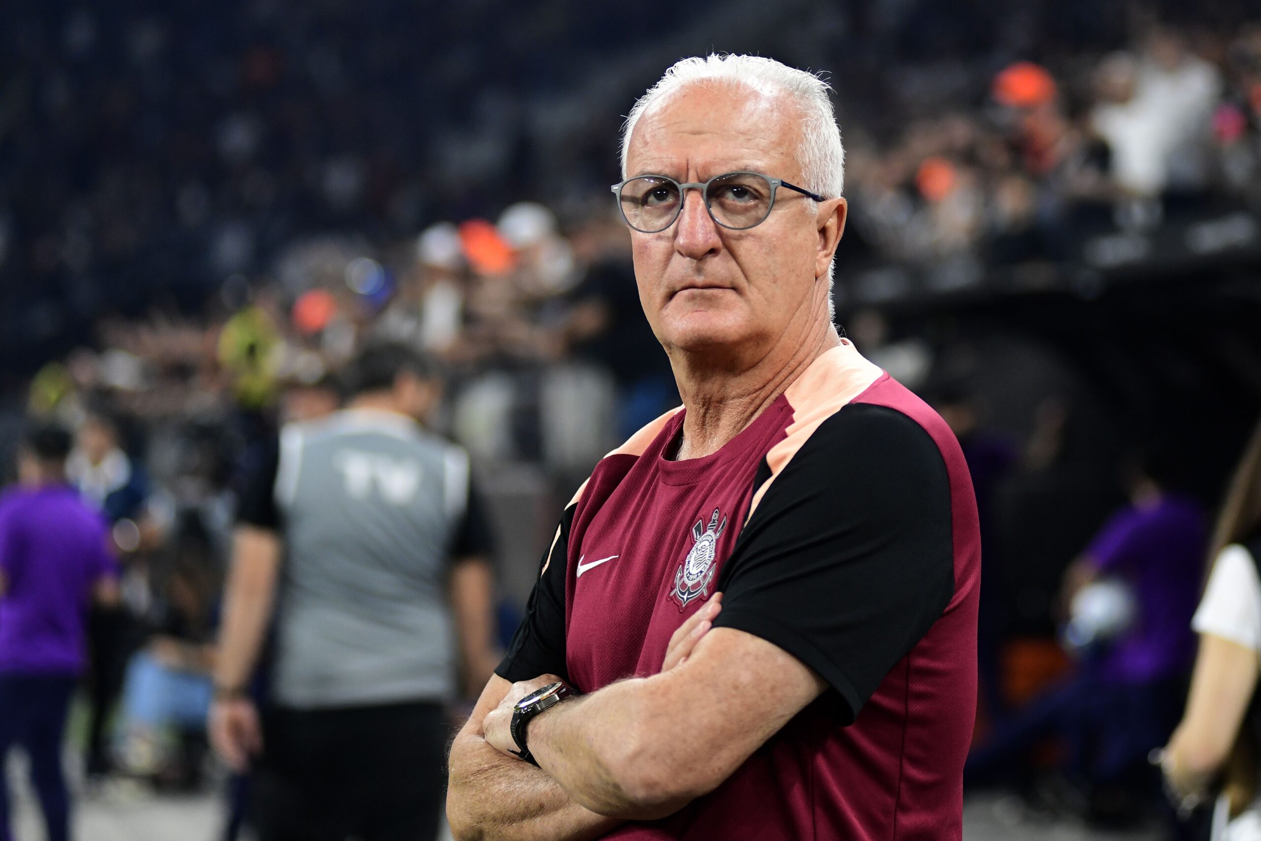 Dorival detona arbitragem, admite incômodo com jejum do Corinthians, mas confia em reação