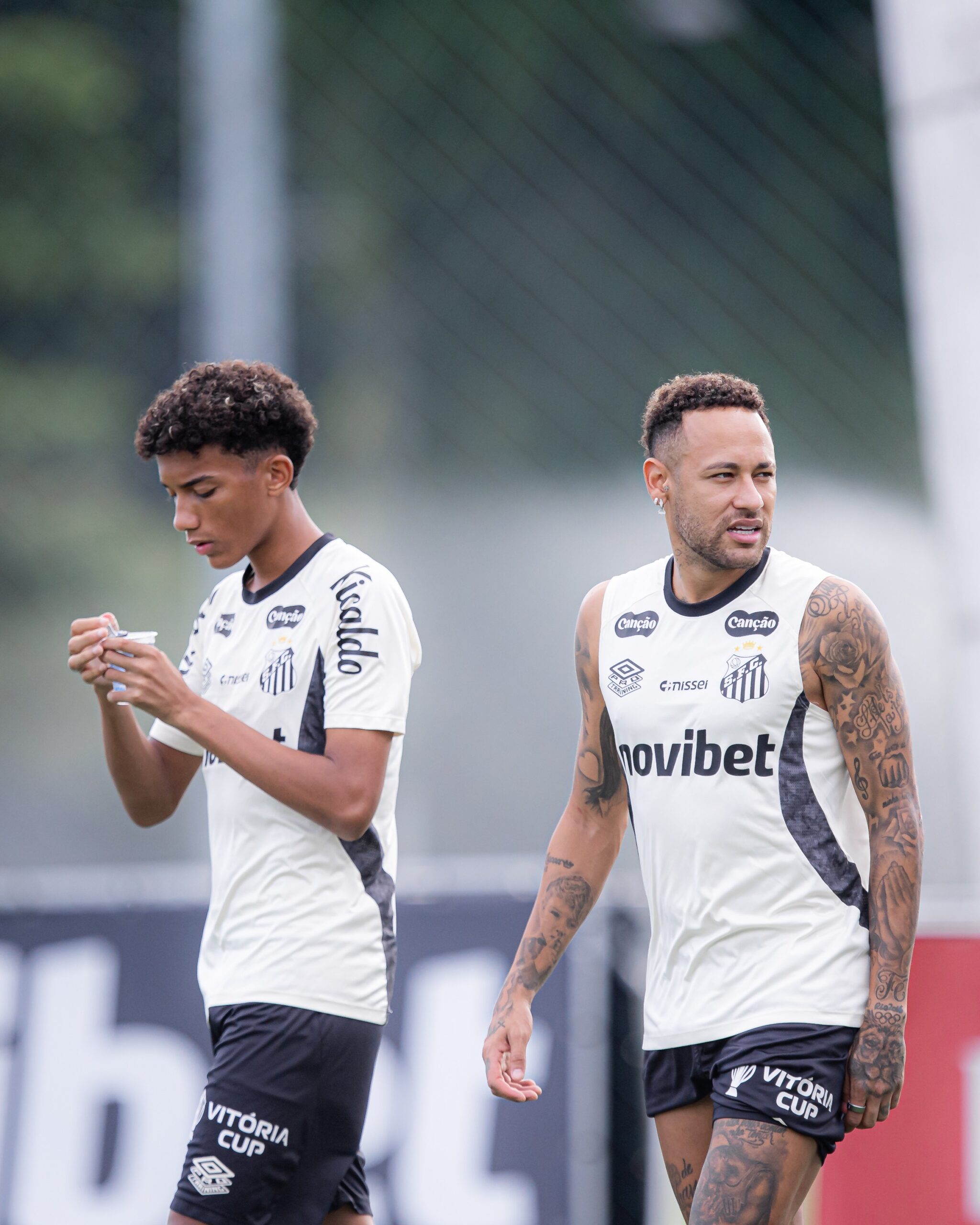 Escalação do Santos: Neymar e Veríssimo devem ser titulares; Robinho Jr. volta a ser relacionado