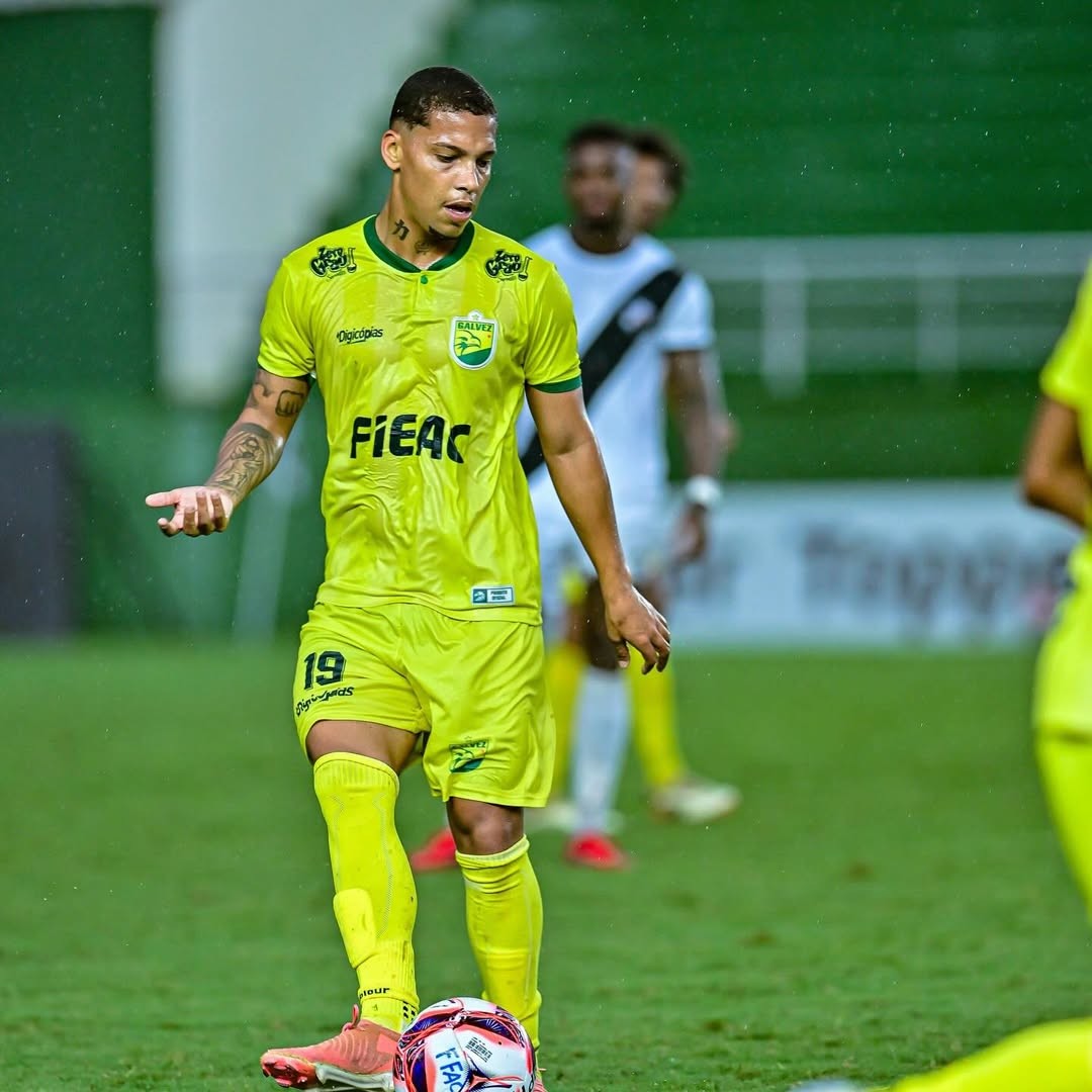 Investidor confirma saída de Joel e chegada de quatro reforços para sequência da temporada