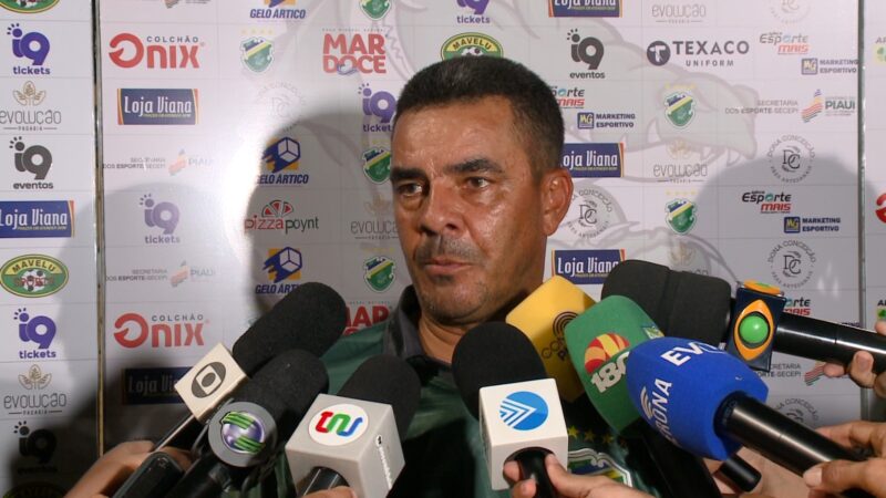 Evandro mantém permanência em aberta no Altos e cita necessidade de “reparos no elenco” para Série D