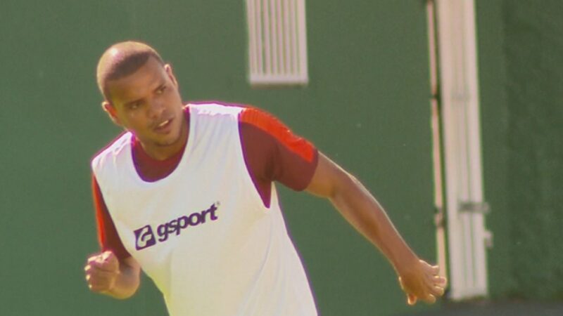 Santa Cruz anuncia contratação de volante Silva, que estava no Camboriú