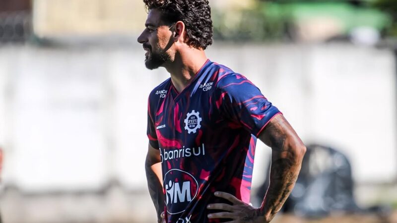 Confiança anuncia contratação de zagueiro Lucas Cunha