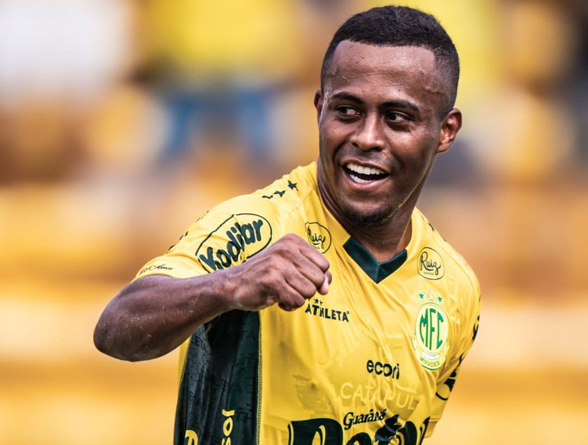 Carlos Eduardo projeta duelo entre Mirassol e Santos e chance de enfrentar Neymar: “Uma honra”