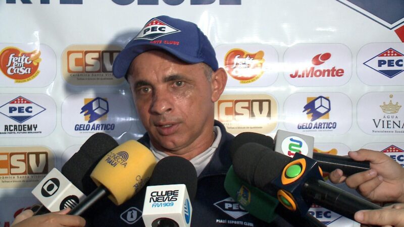 Técnico Tostão avalia ida de Piauí e Atlético-PI às finais do Piauiense: “Nada mais justo”