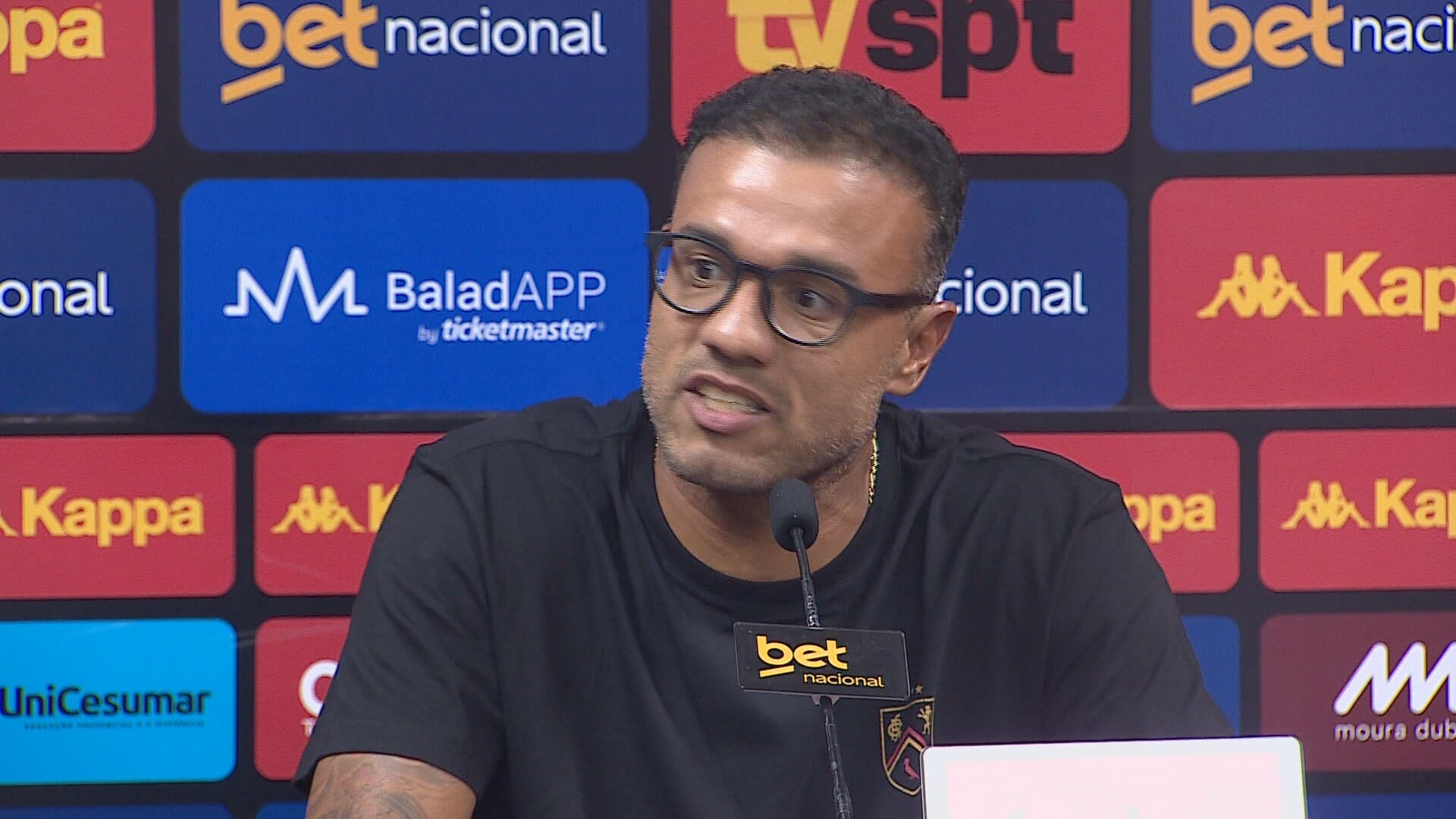 Técnico do Sport diz que terá atleta ao lado nas coletivas na Série B: “Dividir a responsabilidade”