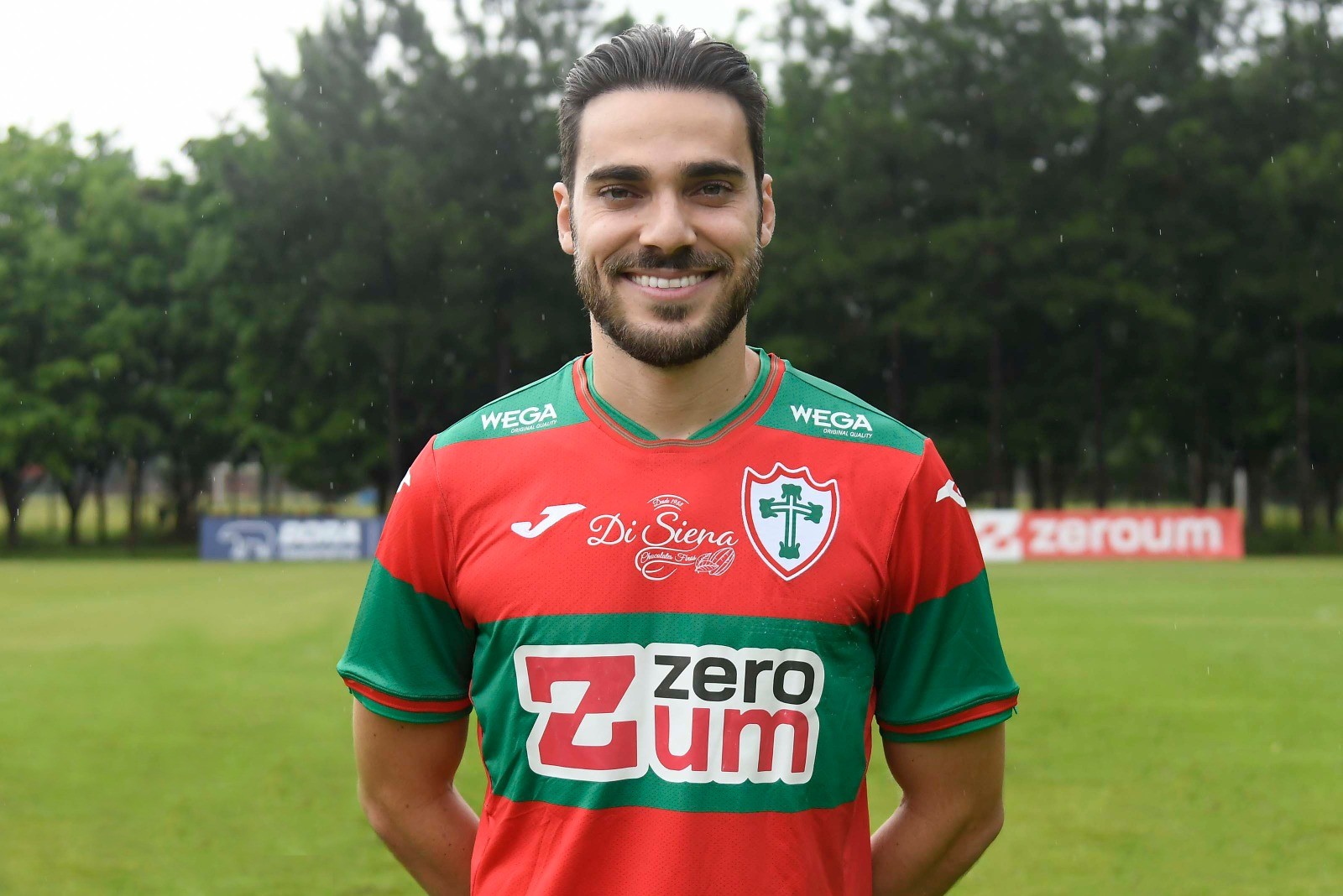 Portuguesa anuncia a contratação do meia Felipe Tontini