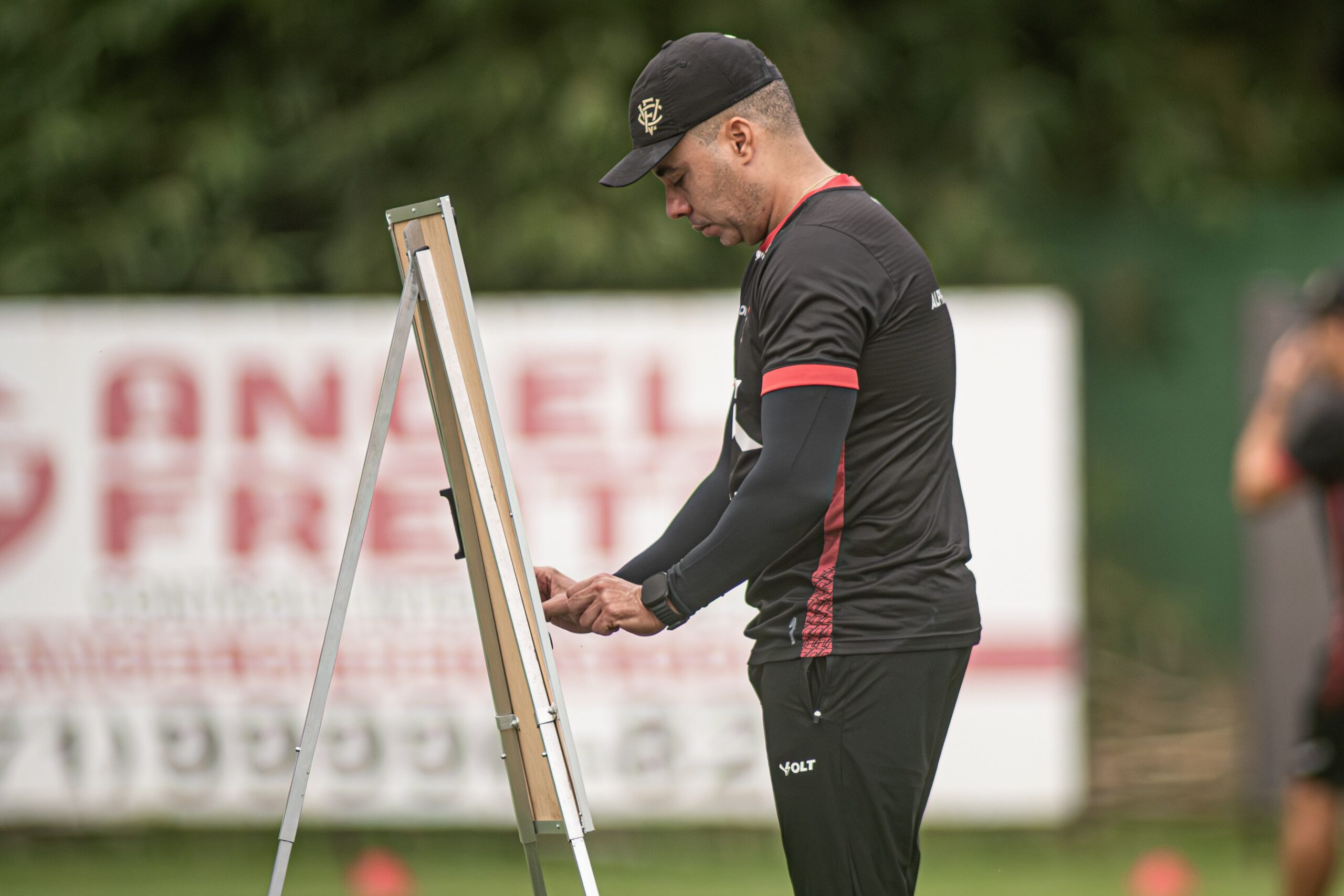 Vitória está entre os times que menos acertam finalizações no Campeonato Brasileiro