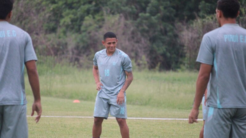 Altos anuncia atacante Vitinho, ex-Portuguesa-RJ e Piauí, para Série D 2026