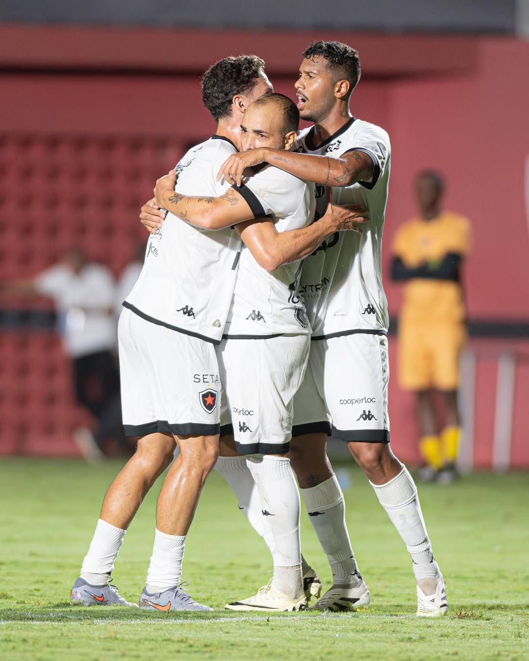 Após título estadual, Botafogo-PB larga bem na Copa do Nordeste e mira novo triunfo, agora em casa