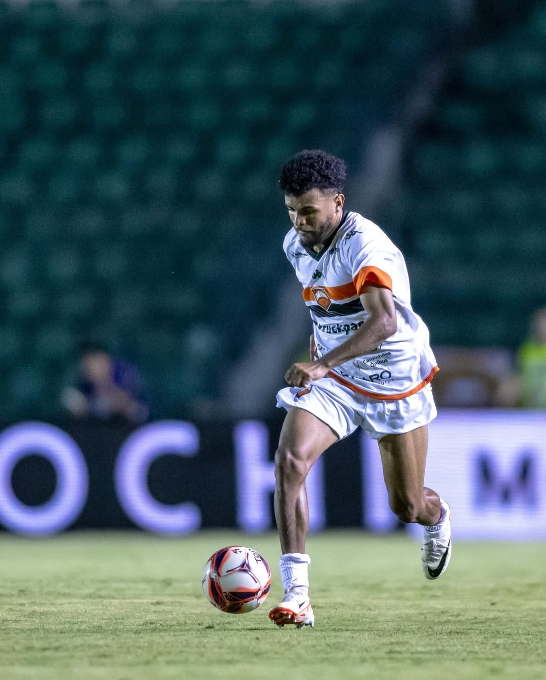 Chapecoense anuncia contratação do atacante Wermeson