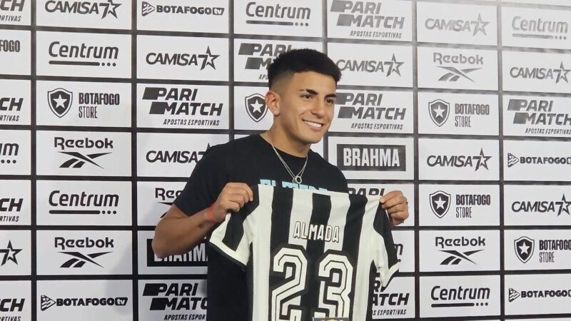 Botafogo corre contra o tempo para quitar parcela de dívida por Almada e fugir de novo transfer ban