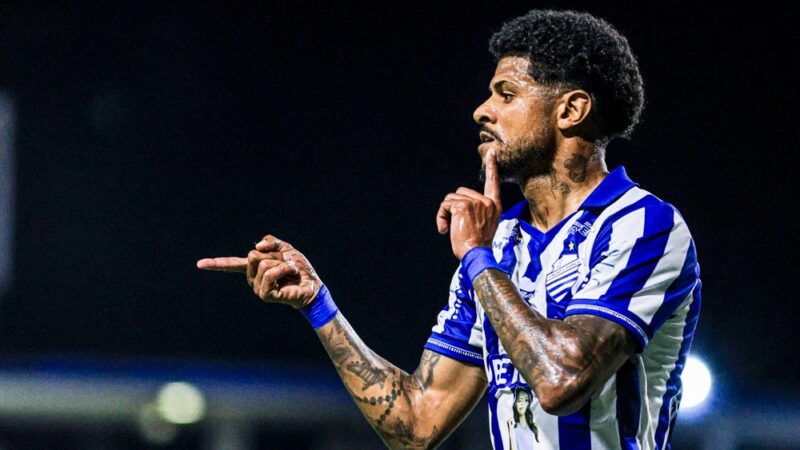 Santa Cruz negocia com centroavante Tiago Marques, ex-CSA