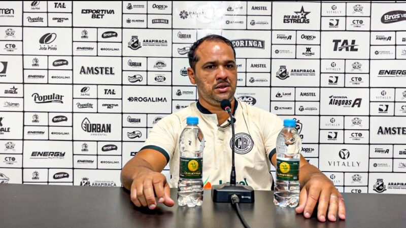 Técnico Dico Woolley deixa o ASA após derrota para o CRB