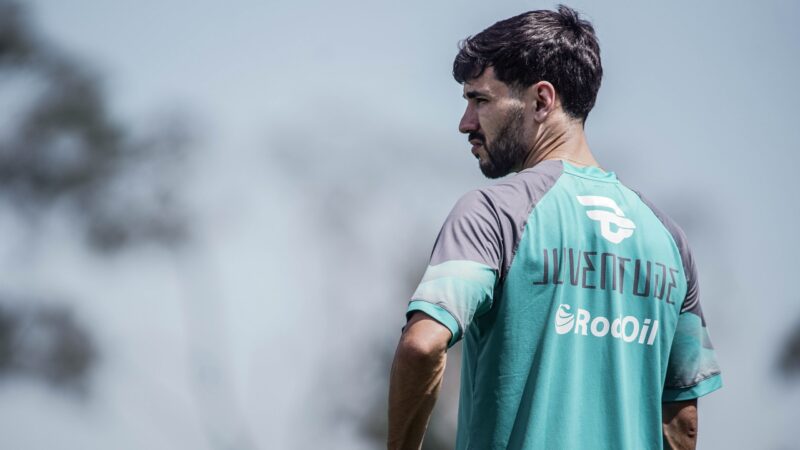 Juventude recusa proposta do Fortaleza por Taliari e se incomoda com postura de Thiago Carpini