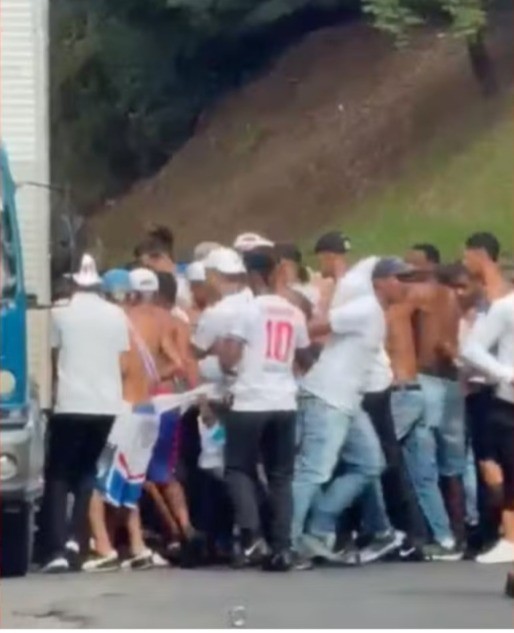 Seis integrantes de organizada do Bahia são presos em operação após agressão de torcedor