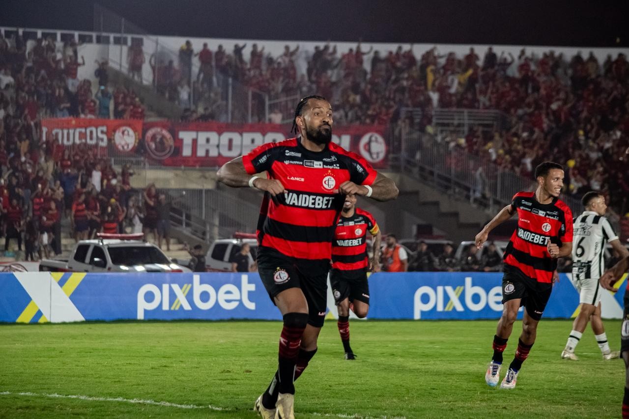 Sousa anuncia a contratação de Everton Heleno, um dos destaques do Campinense no Paraibano 2026