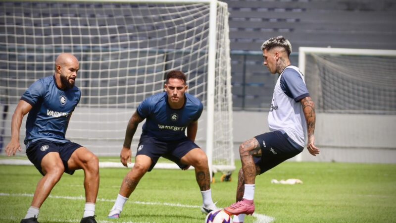 Remo abre as portas para a torcida interagir com jogadores após treino deste sábado
