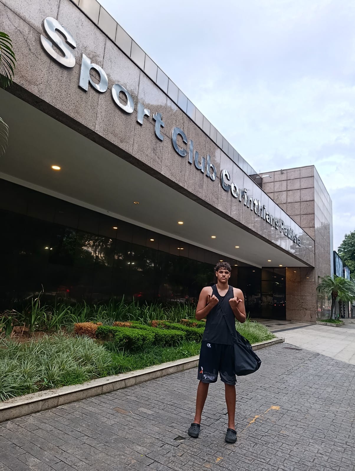 Filho de campeão mundial e MVP em Brasília: conheça ala/pivô do AC contratado pelo Corinthians