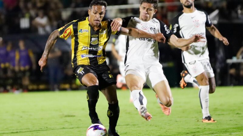 Atuações: Corinthians não funciona com Memphis isolado e é eliminado na semi; dê suas notas