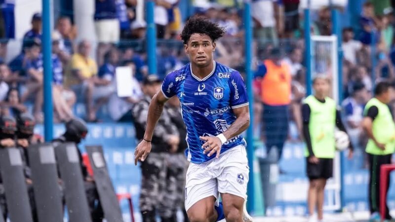 Priorizando atacantes, Sampaio anuncia primeiras contratações para Série D