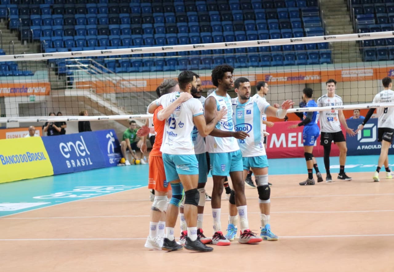 São José recebe o Joinville em confronto direto na briga contra o rebaixamento na Superliga de Vôlei