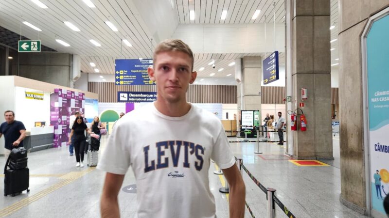 Castillo se apresenta ao Fluminense e promete manter fama da carrasco do Flamengo: “Seria muito lindo”