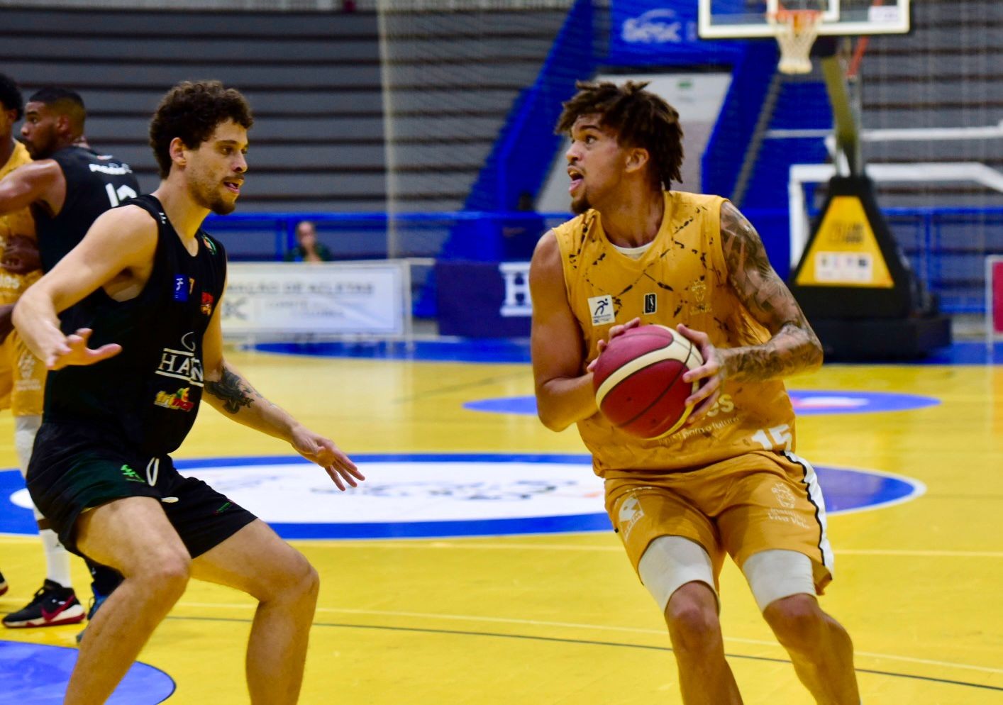 Brusque vence Cetaf e cola na liderança da Liga Ouro de basquete 2026