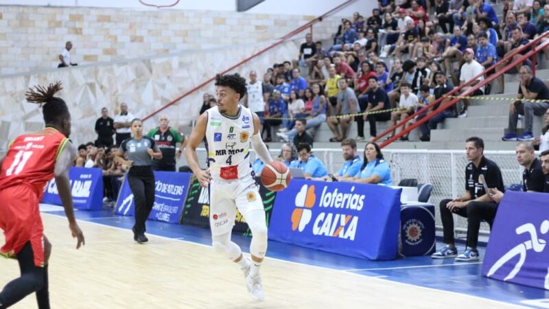 São José vence Osasco, reabilita-se no NBB e continua no G-8