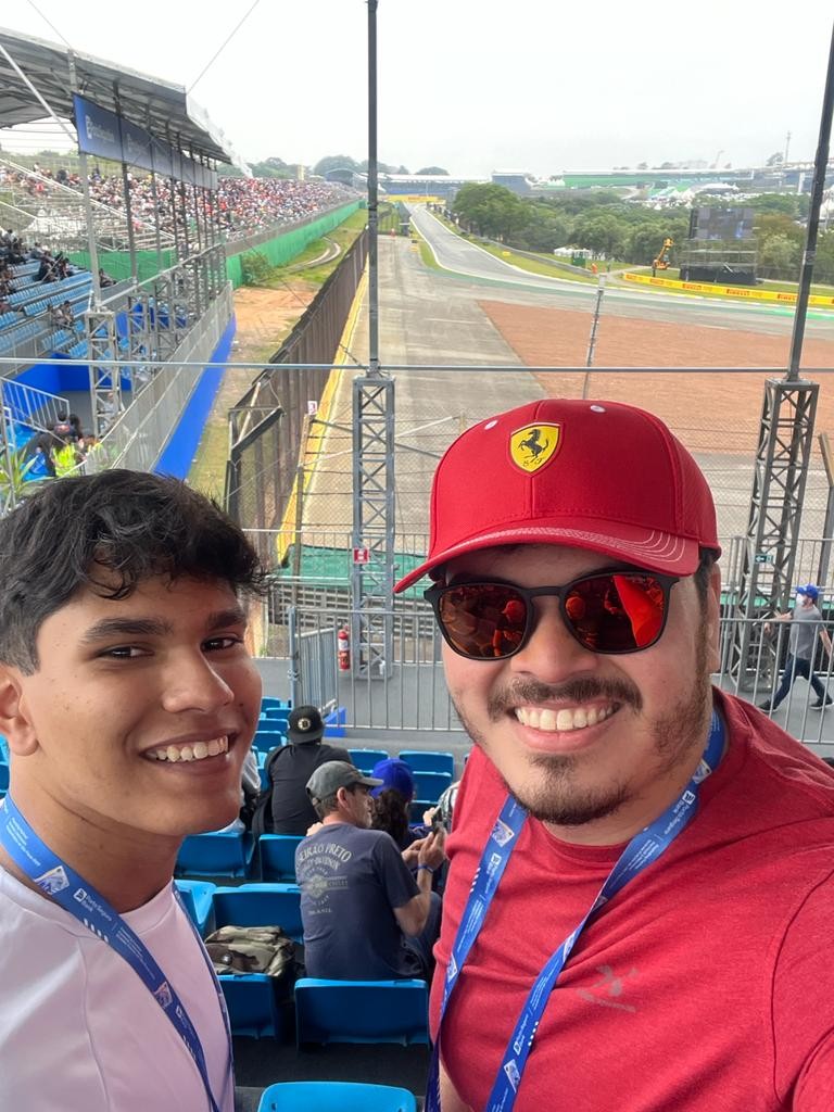 Fã de F1, pernambucano fez TCC sobre uso de tecnologia no esporte e prevê disputa acirrada