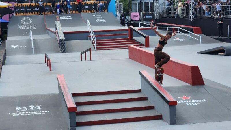 Em busca do tri, Rayssa Leal avança à final do Mundial de Skate Street em São Paulo