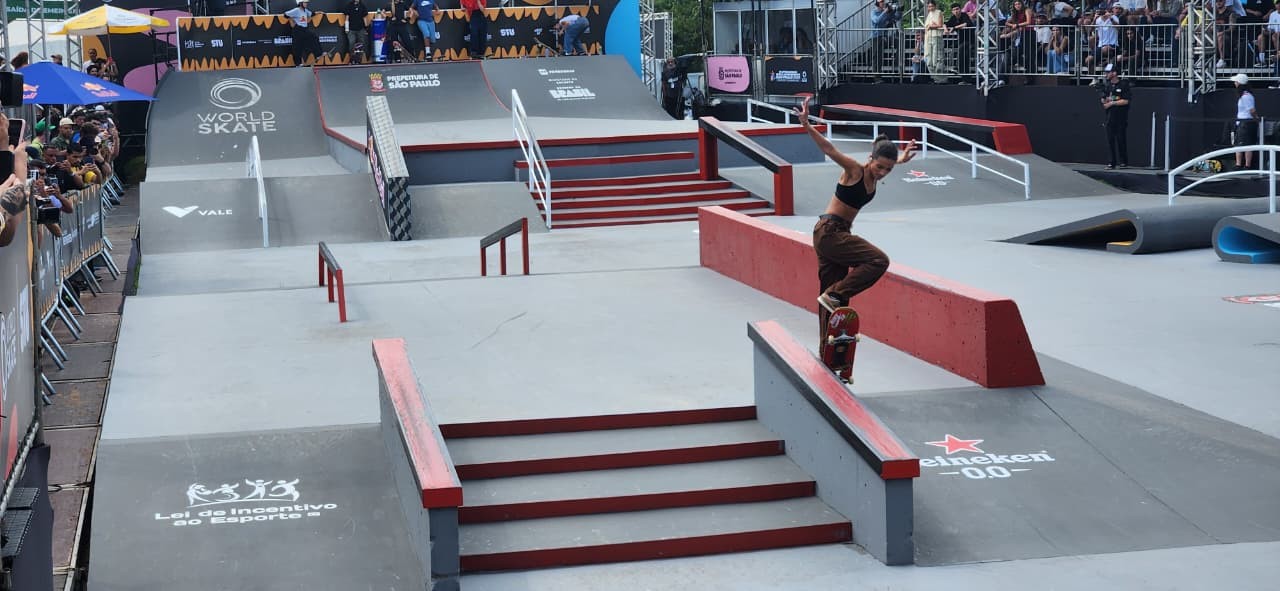 Em busca do tri, Rayssa Leal avança à final do Mundial de Skate Street em São Paulo