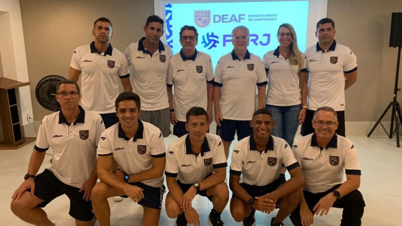 Árbitro também concentra: veja como Bruno Arleu e equipe se prepararam para a final do Carioca