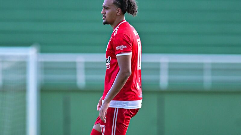 “Estamos muito preparados”, diz meia sobre duelo contra Galvez nas semifinais do Acreano