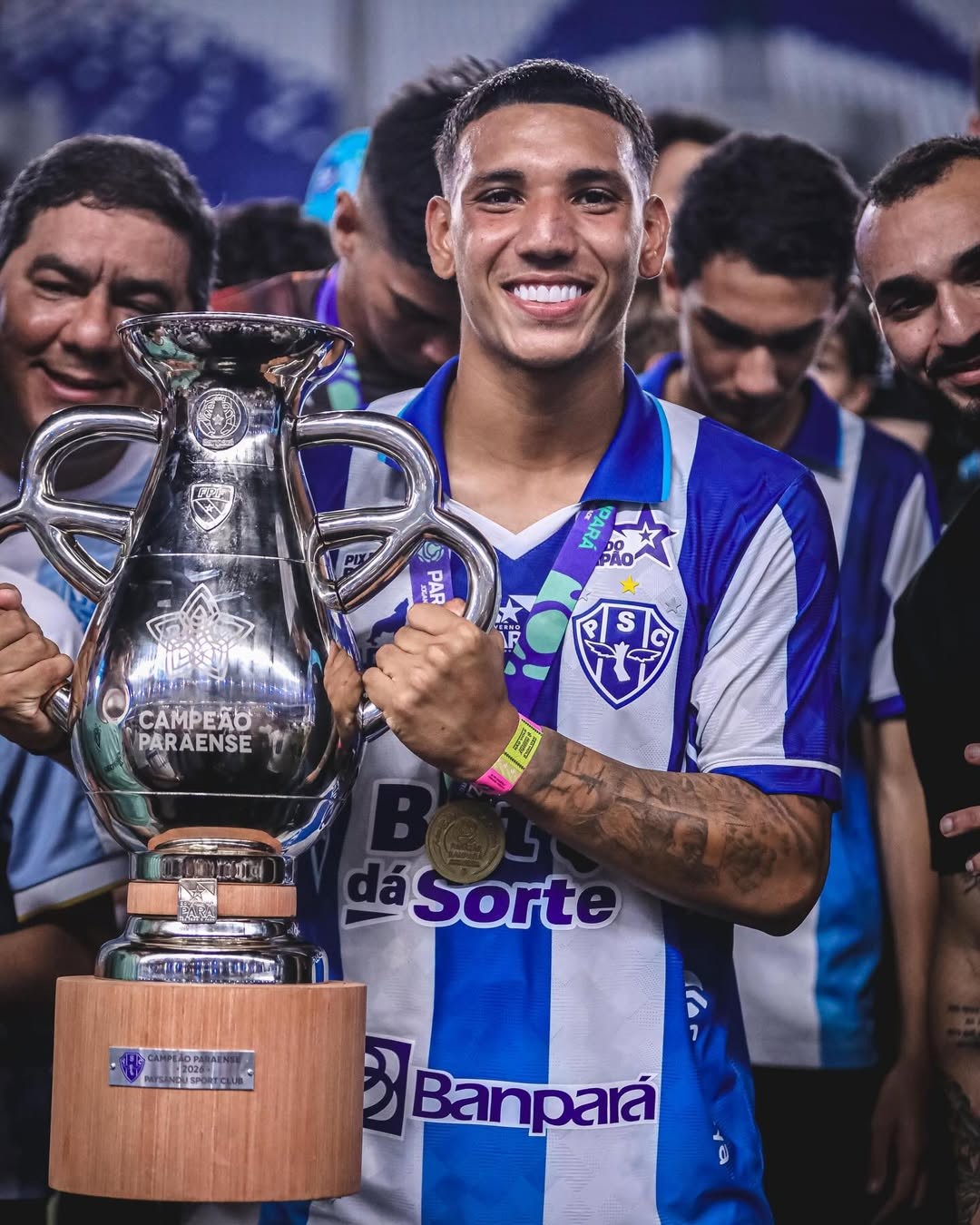 Brian Macapá celebra título paraense com o Paysandu