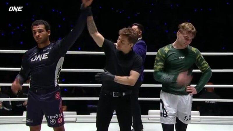 ONE: Tye Ruotolo defende cinturão, e John Lineker sofre nocaute no kickboxing