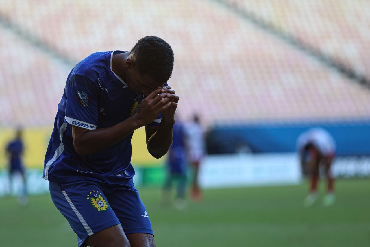 Após perder pênalti no 1º turno, Vitinho celebra gol e título do returno: “Ouvi muitas críticas”
