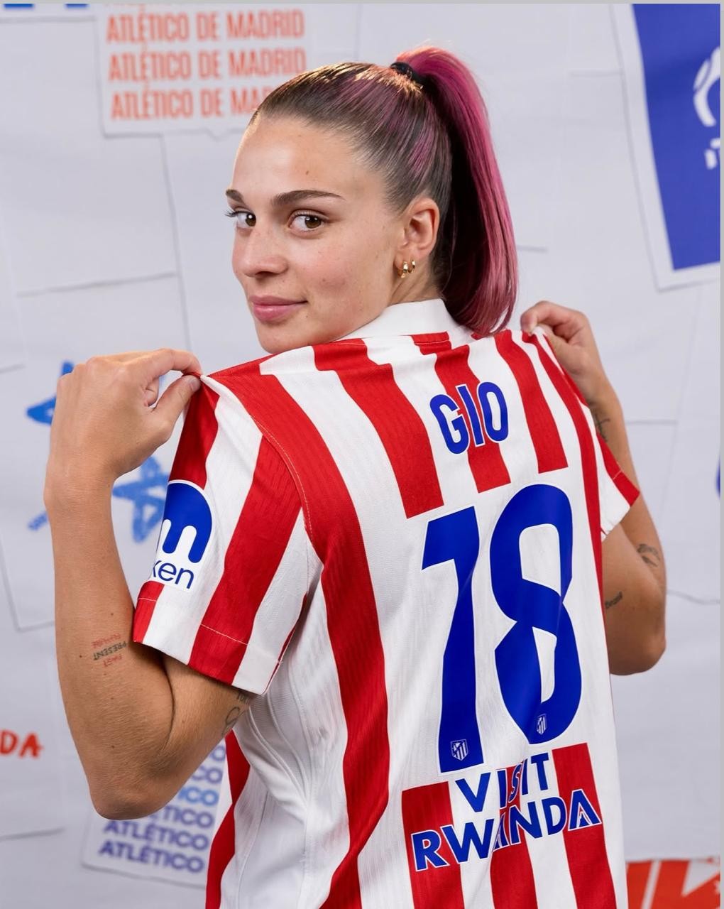 Gio Garbelini, brasileira do Atlético de Madrid, é acusada de racismo na Copa da Rainha