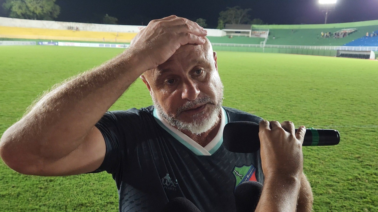 Técnico explica estratégia adotada e diz que postura da arbitragem acuou Humaitá