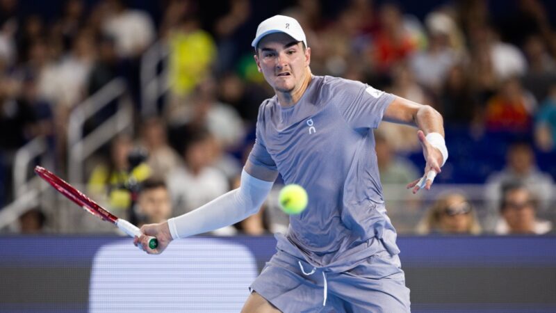 João Fonseca bate Fabian Marozsan e encara Alcaraz na 2ª rodada do Miami Open