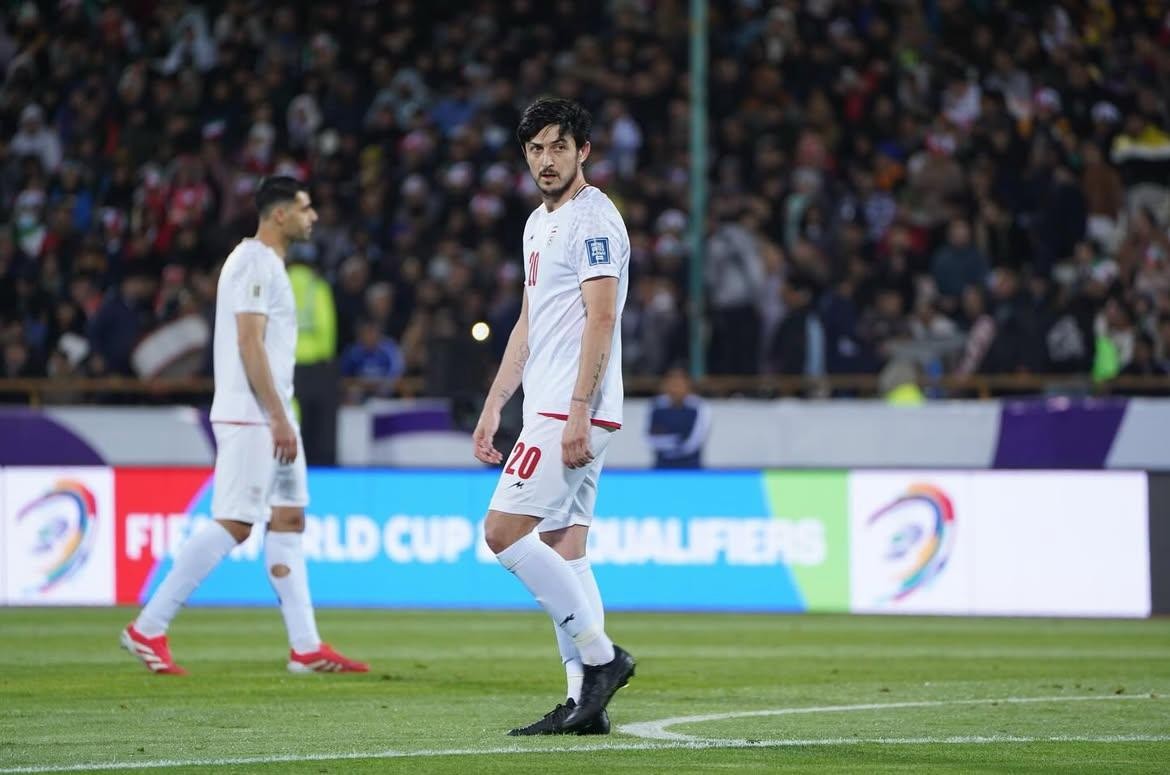 Jogador do Irã não é convocado após foto com autoridades de Dubai; entenda