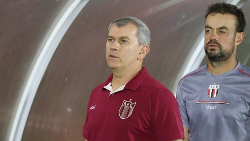 Tencati admite surpresa com goleada do Botafogo-SP: “Melhores sonhos não eram esse placar”