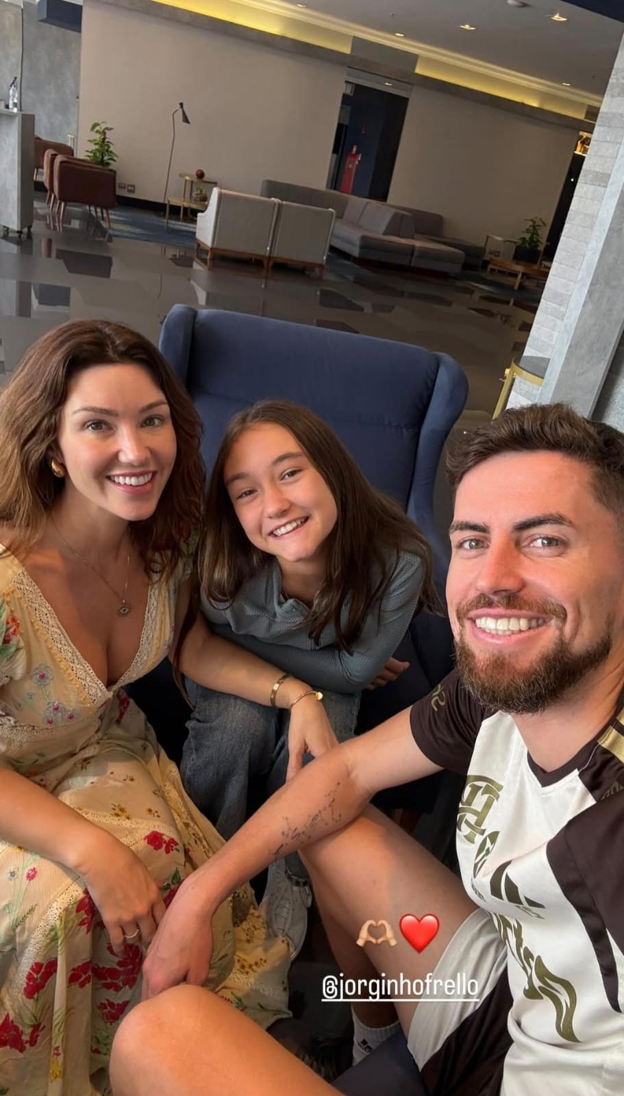 Esposa de Jorginho, do Flamengo, rebate versão de Chappell Roan: “Segurança não era do hotel”