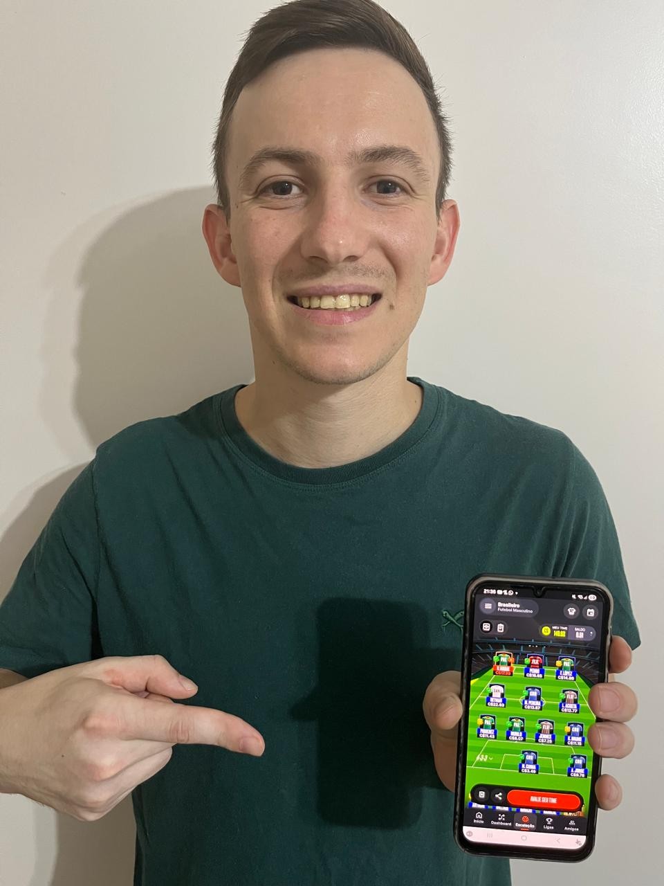 Liga Premiada 2026: oitavo melhor cartoleiro do Brasil é o campeão Ouro FREE de Fevereiro